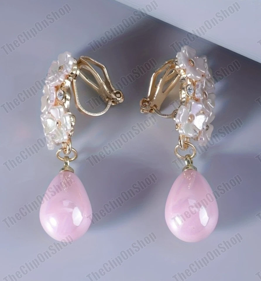 CLIP ON 3.5cm RETRO FLOWER big faux pearl drop EARRINGS gold tone VTG STYLE - Image 3 of 4