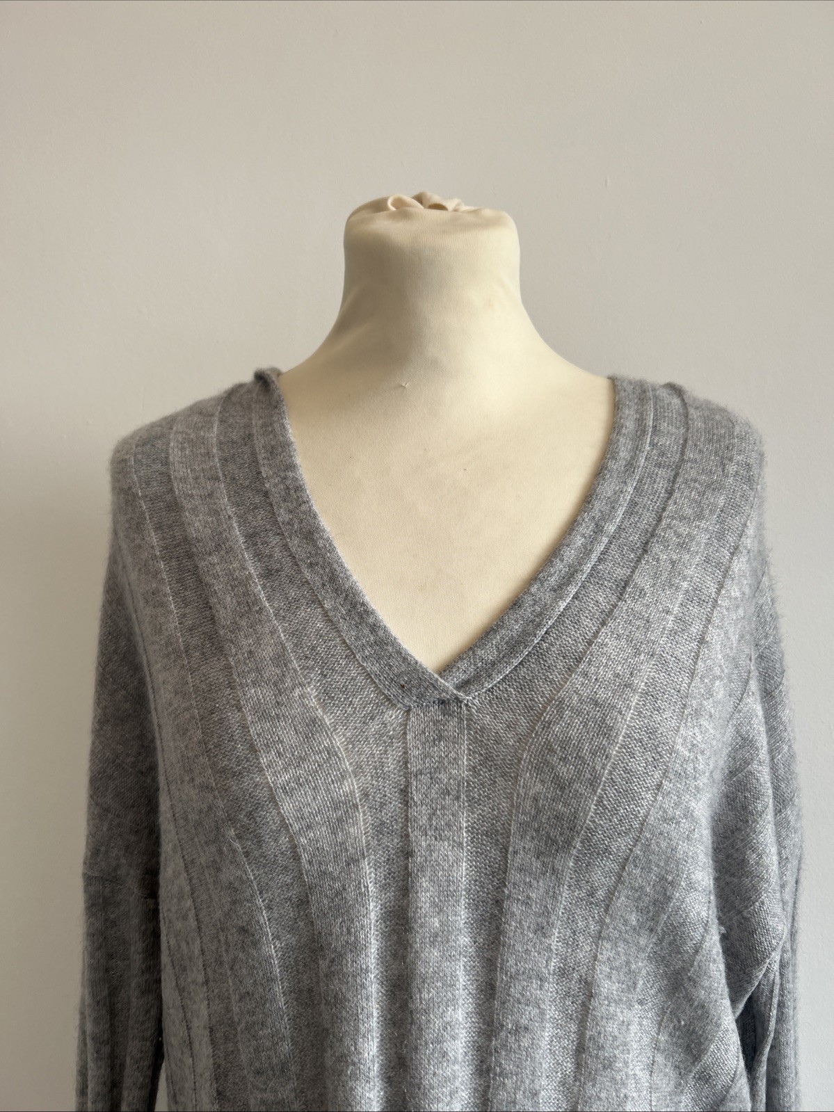 The White Company 100percent Cashmere Hoodie Womens Medium Knit Grey Lounge Pullover image 2
