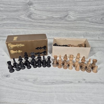 Jumbo No.23 Vintage Schachfiguren aus Holz plus extra Figuren in Box