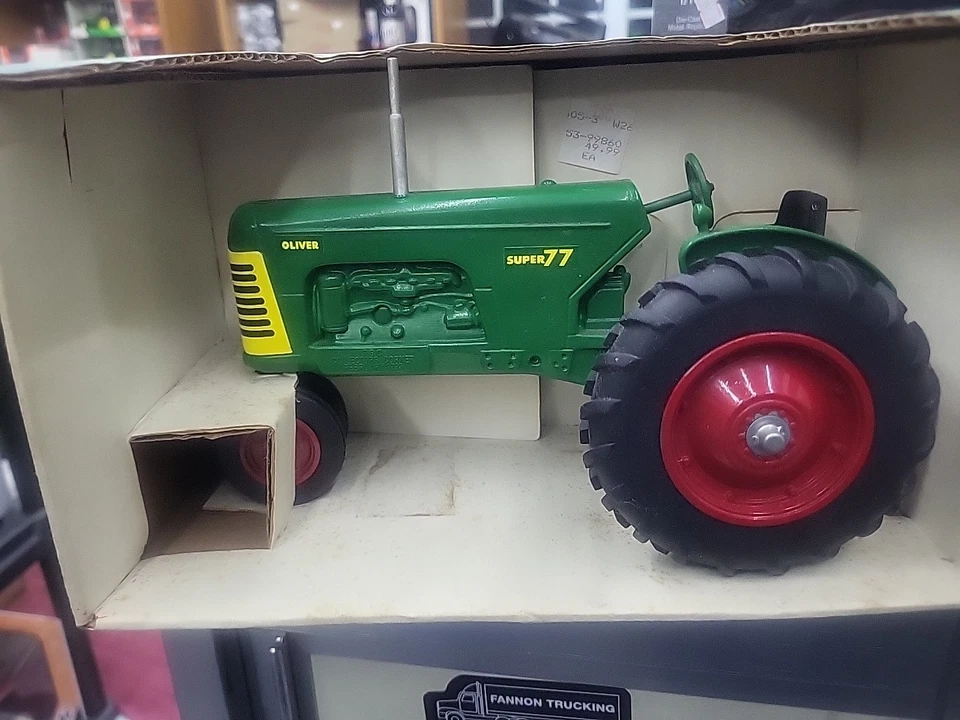 SpecCast Oliver Super 77 Collectors Edition Tractor 1/16 NIB - Image 3 of 4