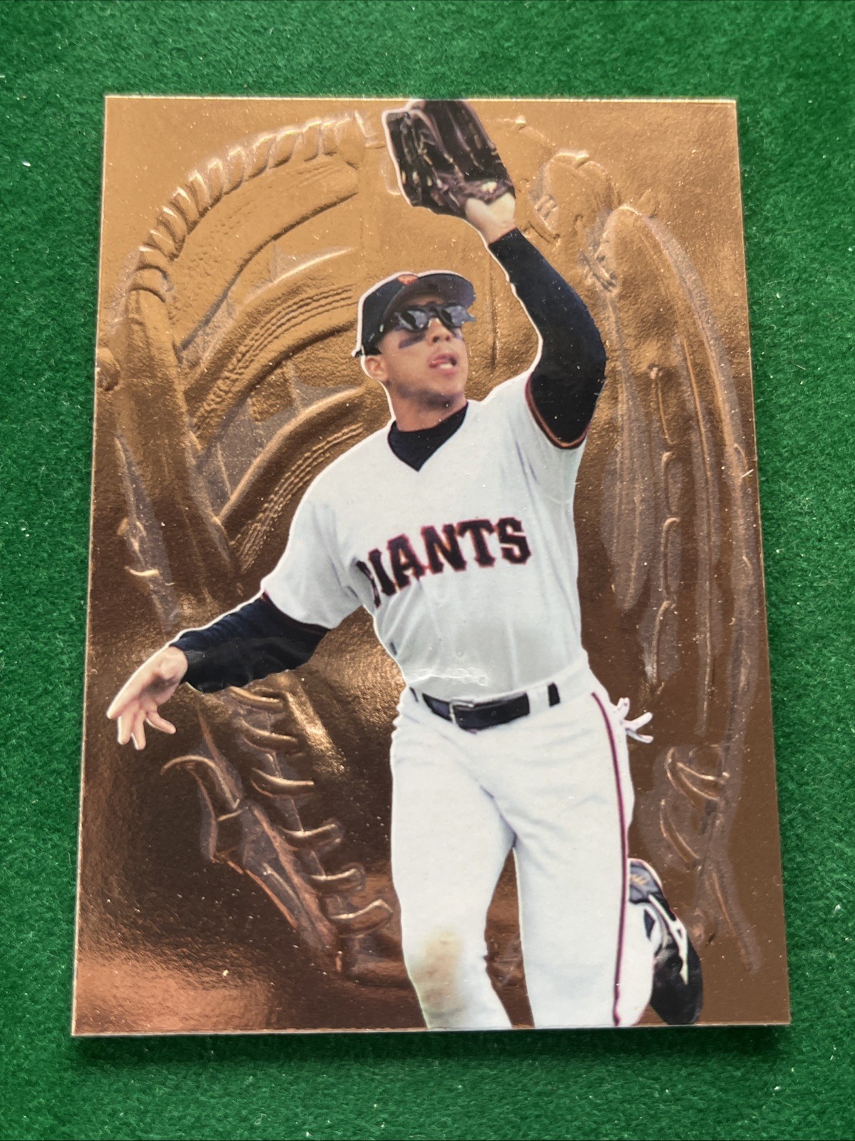 1995 Flair Hot Gloves Darren Lewis #6 Missing Foil & Writing Error Card!