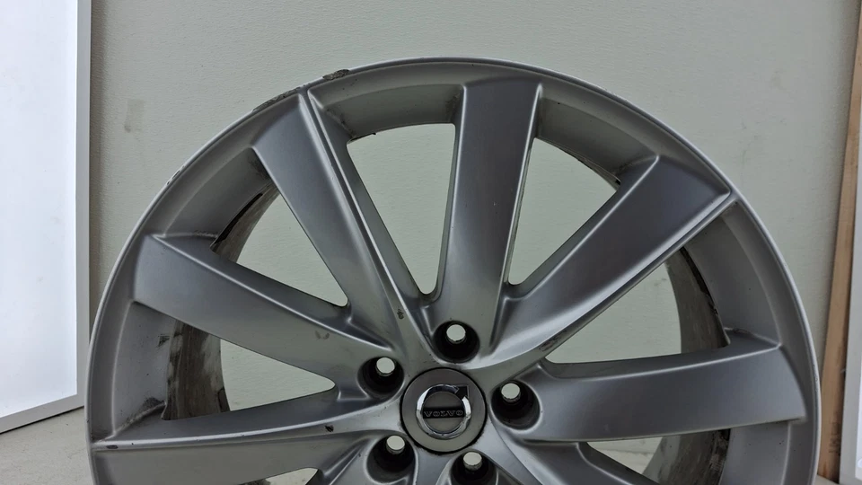 2015-2019 VOLVO XC90 WHEEL RIM OEM - Image 4 of 4