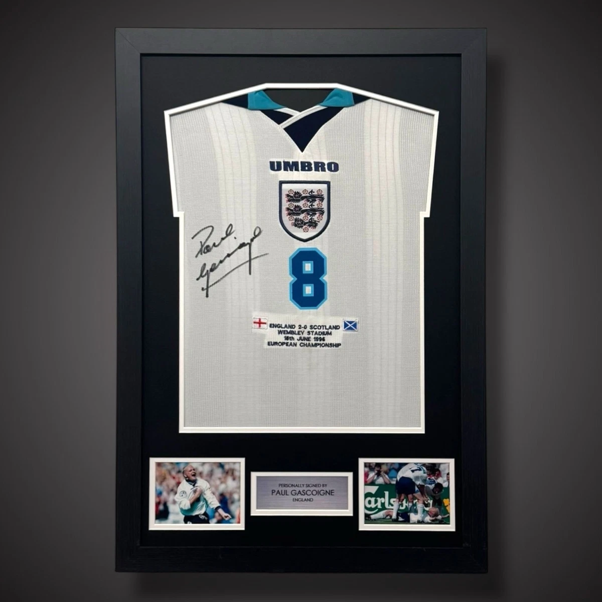 T-shirt Encadré Dédicacé équipe D'Angleterre 1998 – Collection, Football