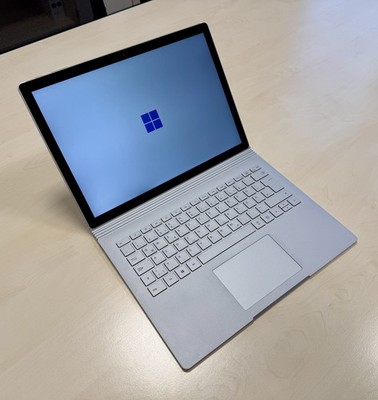 Microsoft Surface Book 2 13,5 Zoll - 256GB SSD, Intel Core i5-8350U, 1.7GHz, 8GB