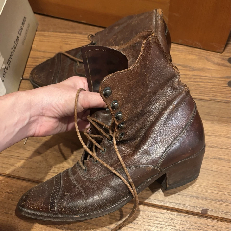 BOTAS CON CORDONES BANANA REPUBLIC VINTAGE AÑOS 70 CON CAJA ORIGINAL TALLA 7 Foto 2 de 4