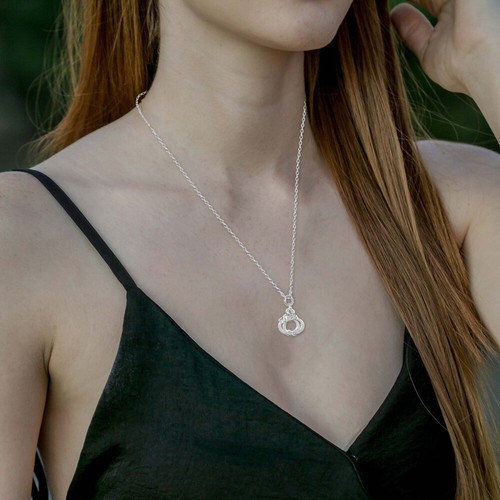 4 PCS Halsketten Halter Street-Retro-Handschellen-Halskette Lange - Bild 3 von 12