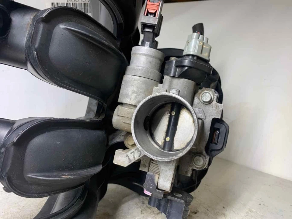 Intake Manifold Dodge Stratus 2.4L Sedan 2003-2006 OEM - Image 2 of 4