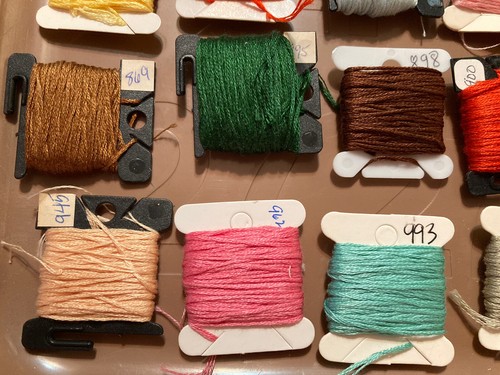 DMC Embroidery Floss Lot of 27 Labeled Cotton Thread on Cards Lot #44 - Picture 6 of 7