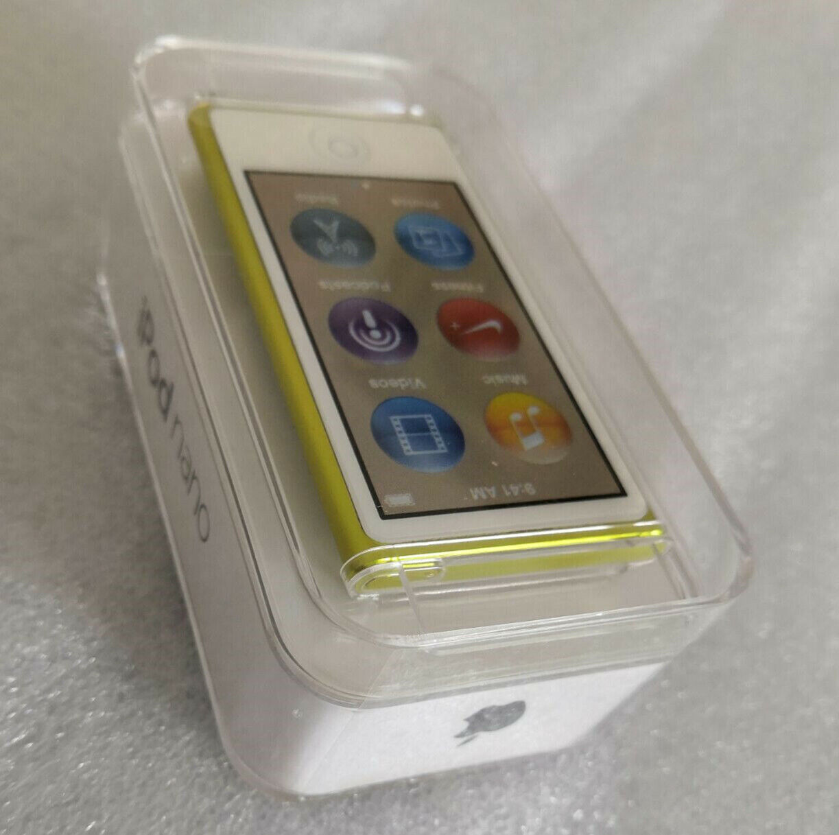 Apple iPod nano 7th Generation Yellow (16 GB)MP3 player - 90-day 