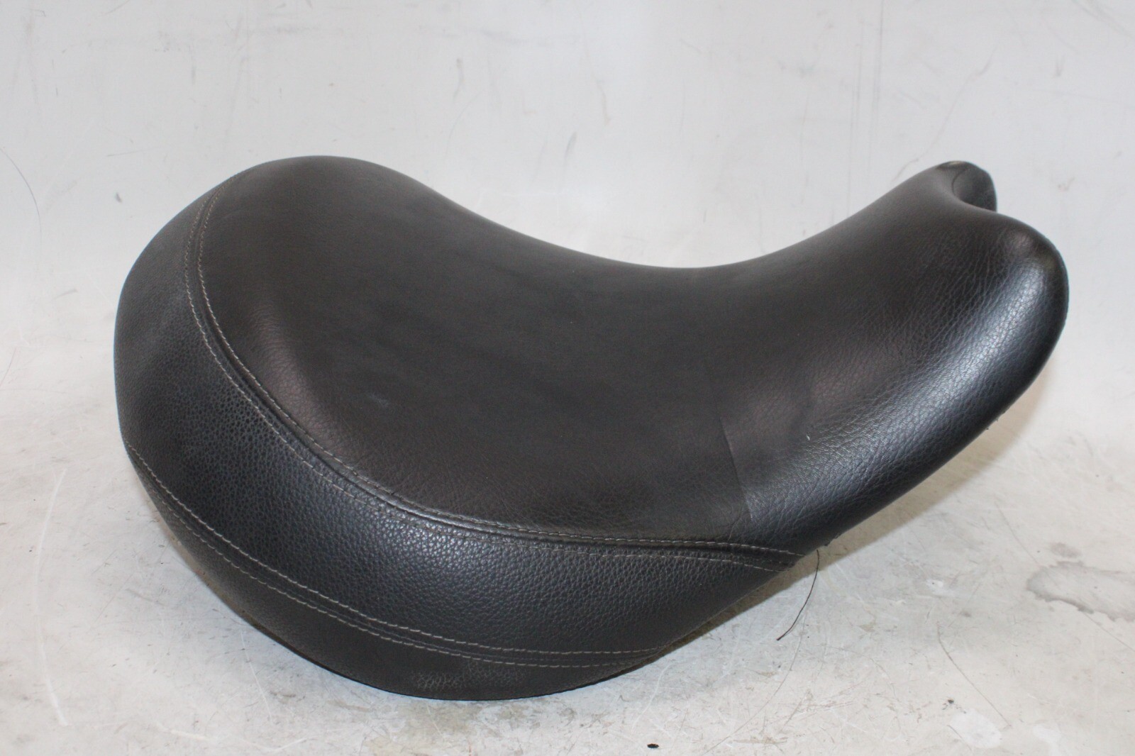 04-09 KAWASAKI VULCAN 2000 VN2000A OEM FRONT DRIVERS SEAT | eBay