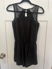Doe & Rae Women’s Black Sleeveless Lace Dress Size Medium Black Dress