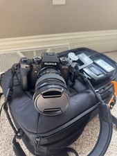 FUJIFILM X-T4 Mirrorless Camera with 16-80mm Lens (Black) -