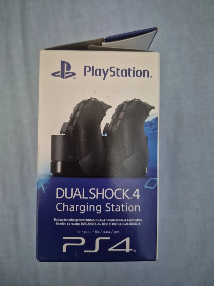 Sony Playstation Charging Station Dualshock Ps4 nuovo  Italiano Ufficiale Sony - Immagine 4 di 4