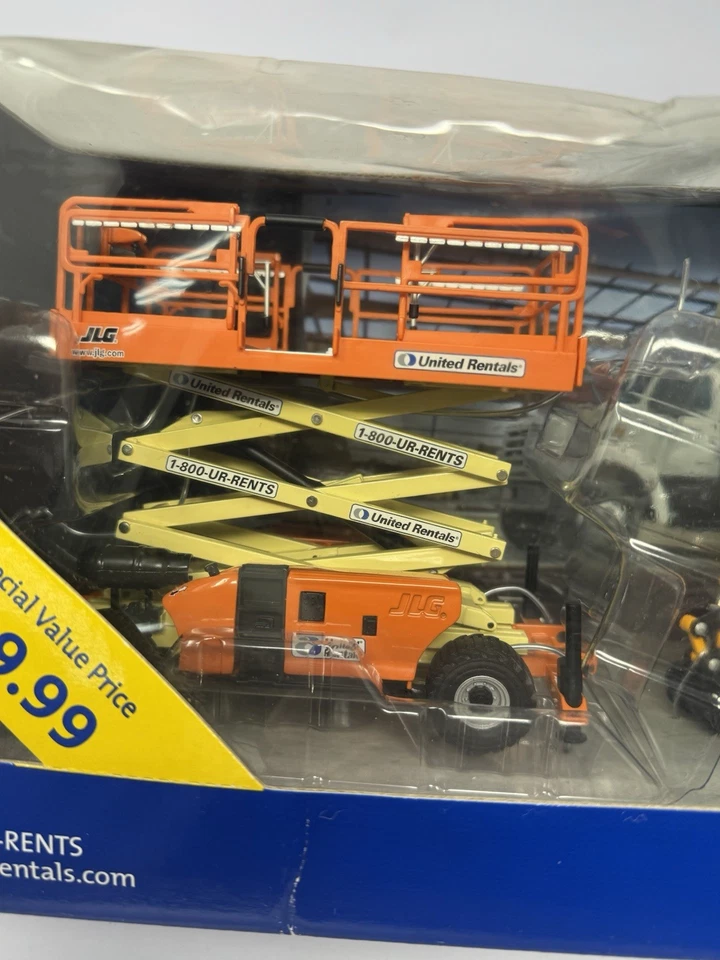 United Rentals Series III JLG 3394RT Scissor Lift & JCB Midi 8060 Excavator 1/32 - Image 4 of 4
