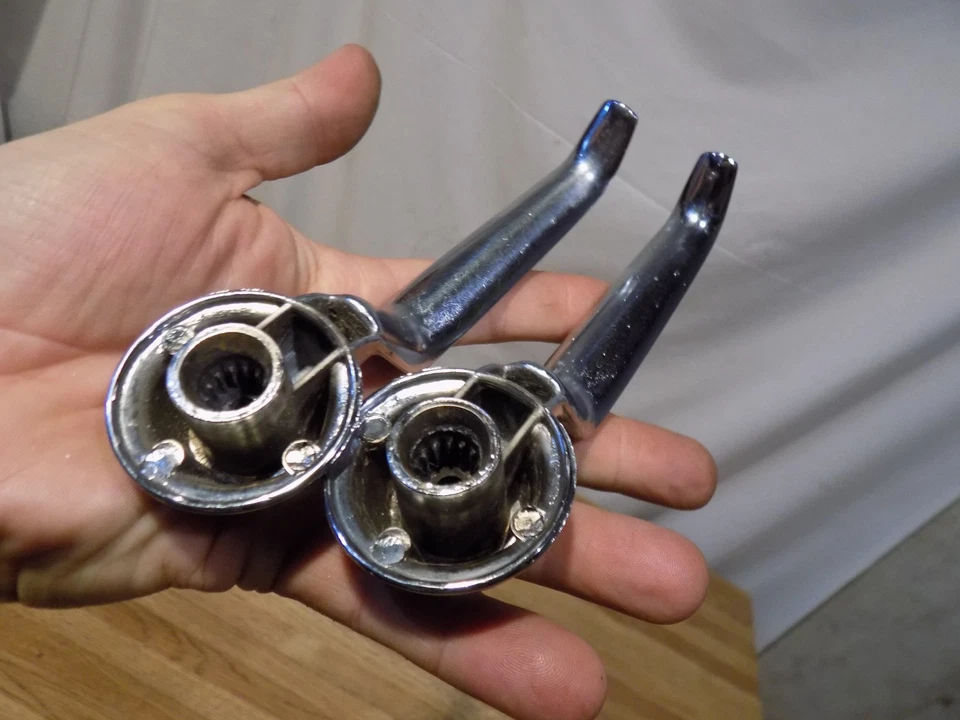 Dodge Coronet 1963-67 manijas de puerta interiores Plymouth Satellite 330 880 Chrysler 65 Foto 4 de 4