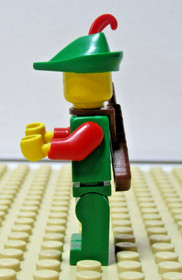 LEGO Forestman Minifigure Red PLUME/Arms 6066 Camouflaged Outpost Castle