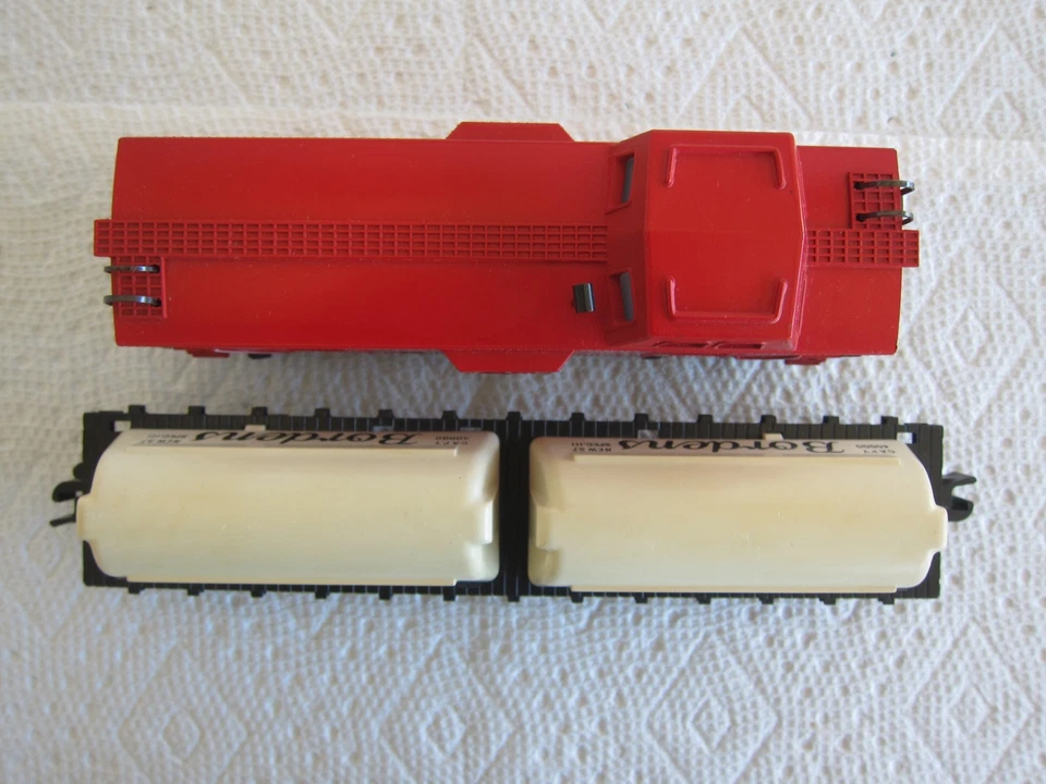 AMERICAN FLYER S GAUGE 2ea. PikeMaster FREIGHT CARS-VERY NICE! $12.95 SHIP! - Image 3 of 4