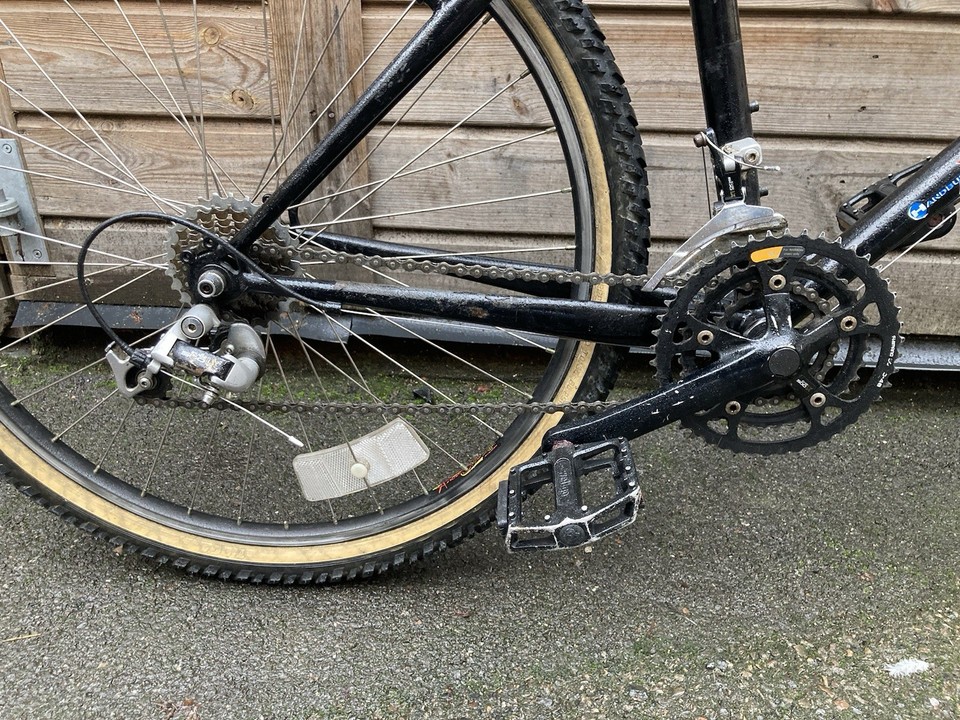 Vélo Tout Terrain (VTT) Saracen Power Trax Rétro - Occasion En Bon état - Roues 26 Pouces, Changements Au Pouce