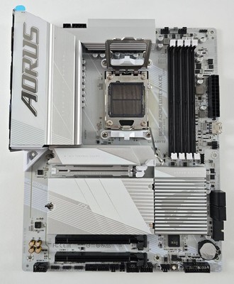 Gigabyte B650E AORUS Elite x AX Ice WIFI DDR5 Sockel AM5 AMD Mainboard #MB52