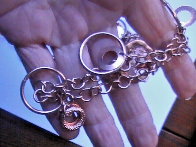 Collar Aleta Gitana Moderna Mediados de Siglo Martillado Brutalista De Colección Oro Rosa Foto 3 de 4