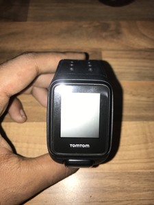 tomtom runner strava