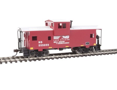 Trainline HO Scale Model Norfolk Southern Vision Caboose, Red/White