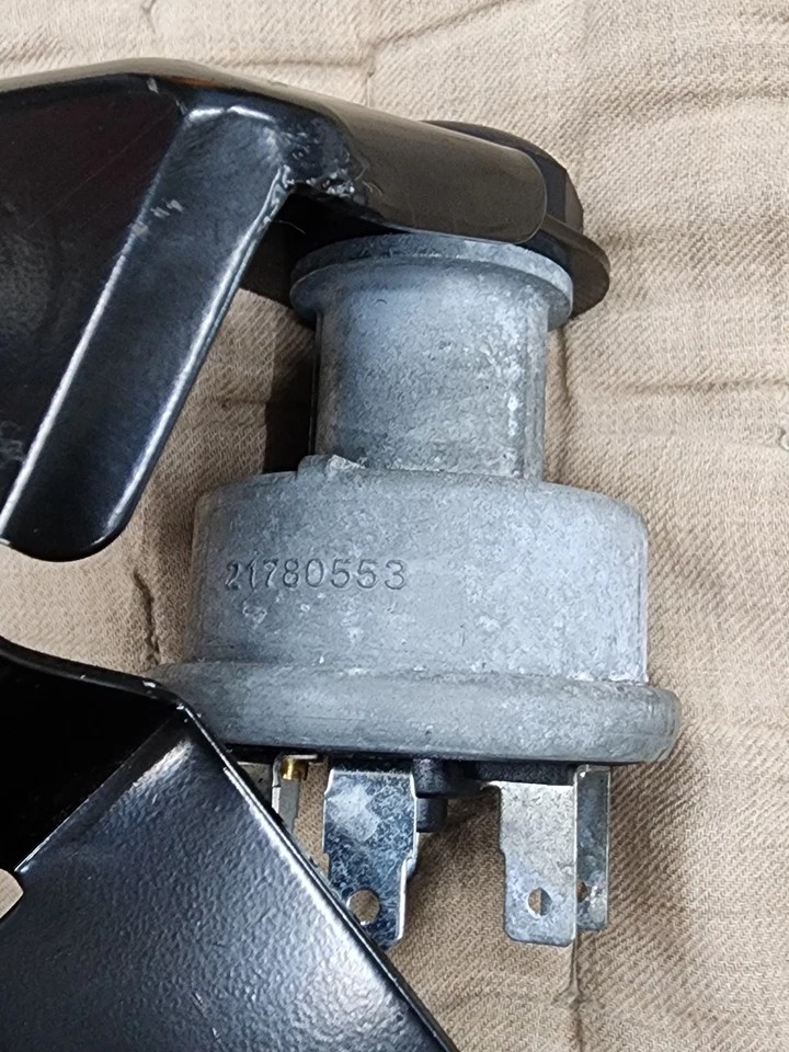 Interruptor de encendido original Volvo Vnl 780 21780553 OEM Volvo con soporte 20701641 Foto 2 de 4