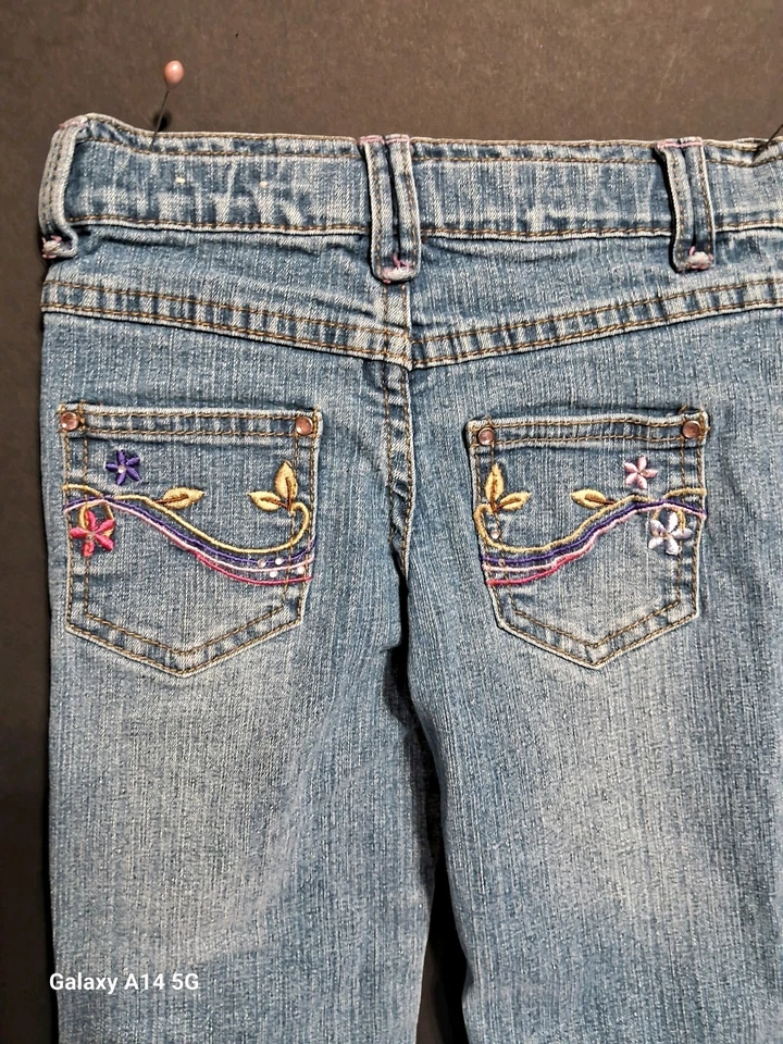Pantalones de mezclilla para niñas NEXT talla M 6/8 ajustados florales bordados Delgada Foto 4 de 4