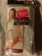 Size 8 vintage Hanes Her Way 100 nylon panties w/Lace Super Soft 5 Pack
