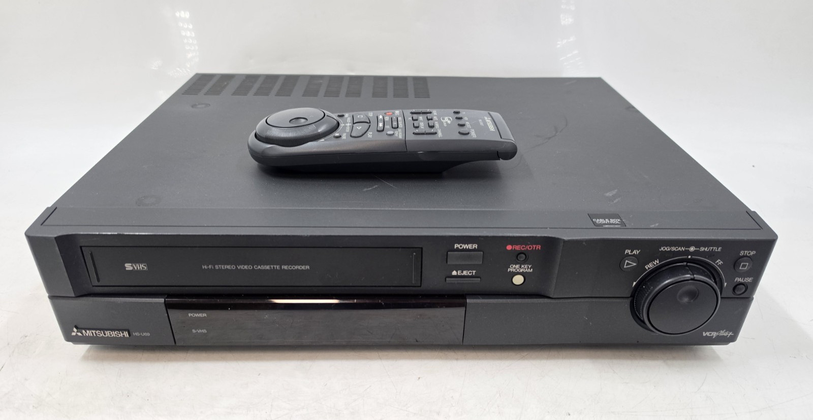 MITSUBISHI HS-U69 S-VHS Professional VCR w/Remote Bundle - Tested - EB-20591