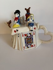1989 SOUTH WEST CERAMICS LTD ALICE IN WONDERLAND MAD HATTER'S TEA PARTY TEAPOT 
