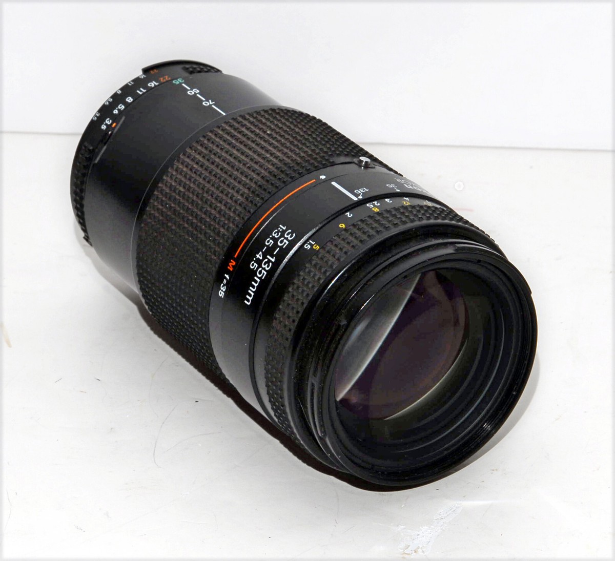 Nikon Nikkor 35-135mm 1:3.5-4.5 Zoom Lens Very Good Pre Nikon Nikkor 35-135mm 1:3.5-4.5 Zoom Lens Very Good Pre