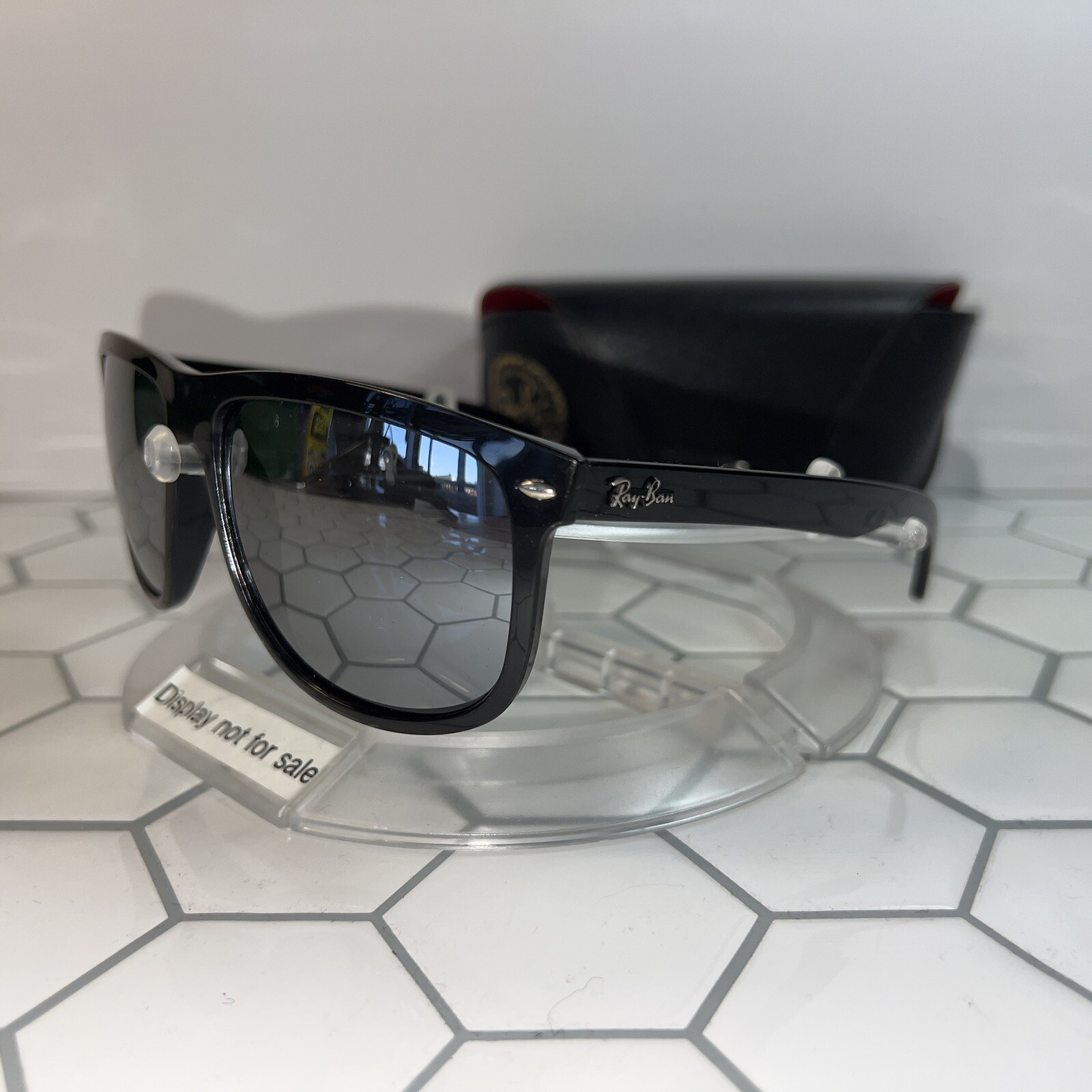 Ray-Ban RB4147 Brand New Aftermarket Polarized Lenses Boyfriend 601/58 60[]15