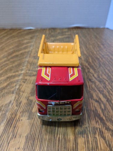 Vintage 1980 Buddy L 6" MACK Cabover Mini Dump Truck Pressed steel Made In Japan - Picture 2 of 5