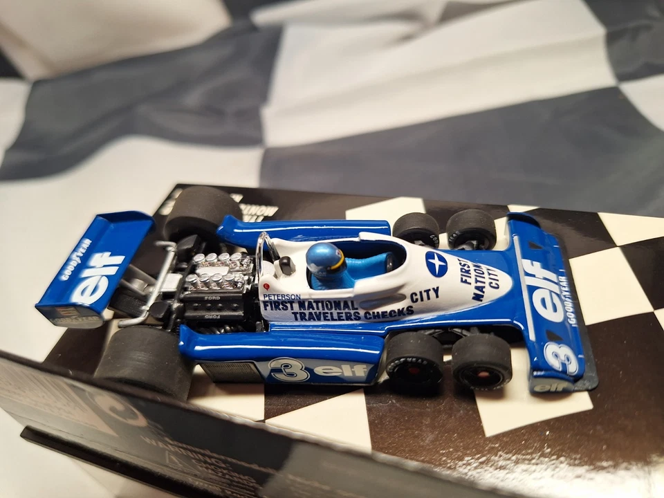 MINICHAMPS /F1 - 1977 TYRRELL P34 FNCB - RONNIE PETERSON - 1/43 SCALE MODEL CAR - Image 4 of 4