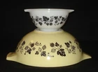 PYREX - 2 pc. Yellow, White BLACK GOOSEBERRY Cinderella Mixing, Nesting Bowl Set