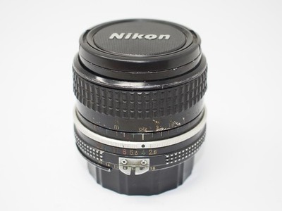 Nikon Nikkor 24mm f2.8 AI Manual Focus Weitwinkelobjektiv
