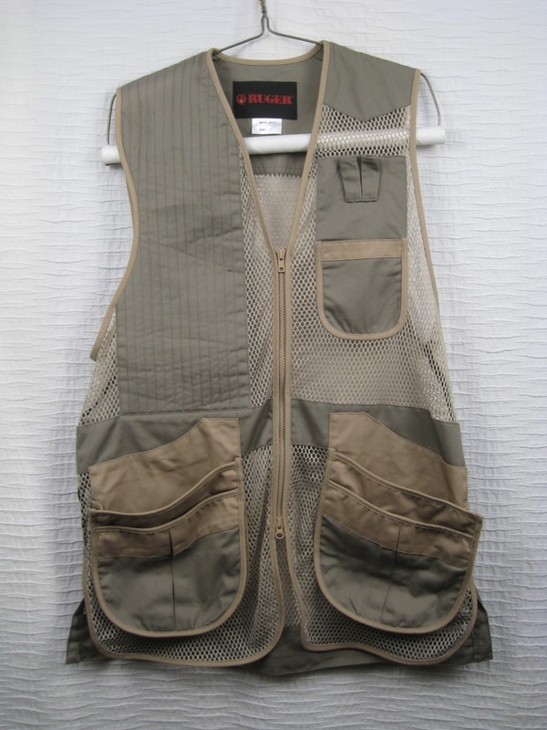 Ruger Mesh Shooting Vest SZ L Trap Skeet Quilted Right Shoulder Sage/Tan  EXCLNT