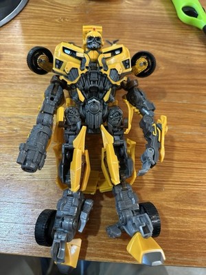 Hasbro Transformers Dark of the Moon Leader Class Bumblebee Action Figure