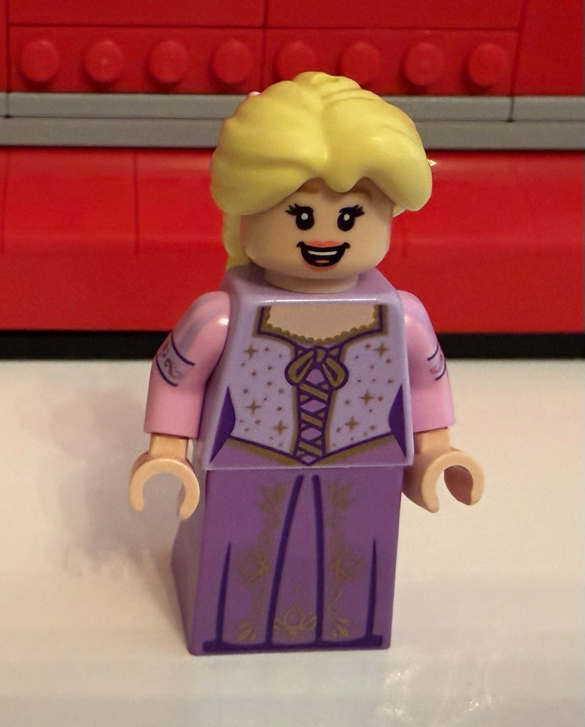 Lego Disney Rapunzel dis138 Minifigure, from set 43222