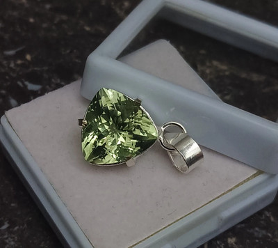 Certified 35 CT Natural Green Sapphire Gemstone-925 Silver Pendant With Chain