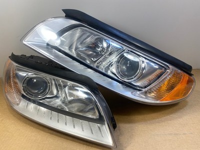 VOLVO　V70　右ヘッドライト VOLVO S80 V70 XC70 GENUINE ZKW Xenon Dynamic Headlight Lamp LEFT