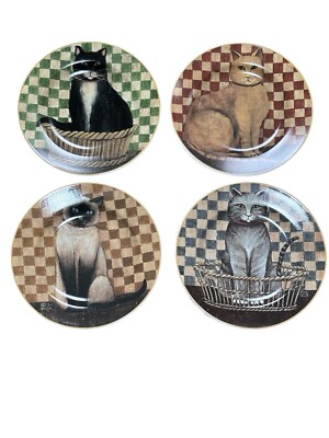D.C. BROWN & Co. Country Kitties 8 1/4'' Plates Complete Set of 4 Whimsical Check