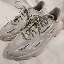 Adidas Ozweego Celox Talc Signal Green Sneaker Size 5 1/2