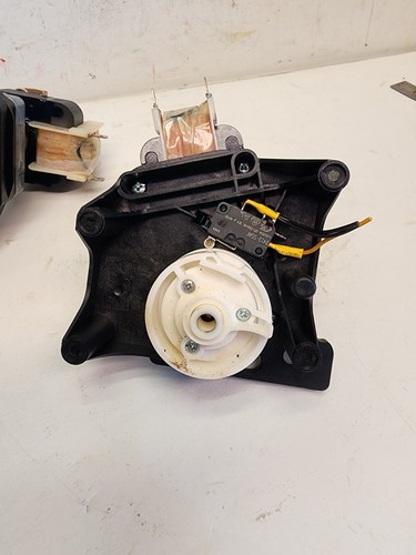 Merkle-Korff 3715UP Door Motor ASSY for Mars Flavia Creation 500 machines - Picture 8 of 11