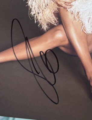 【お値段交渉可】Jennifer Lopez 直筆サイン入りフォト Jennifer LOPEZ Autograph