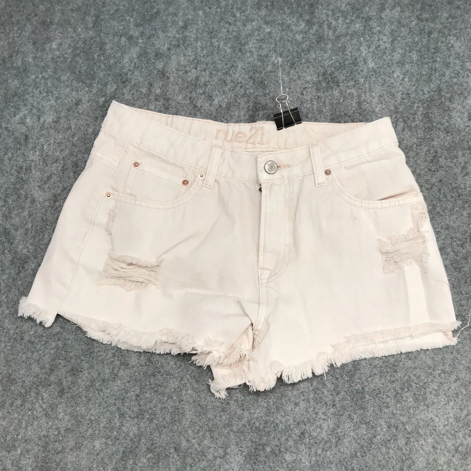 Rue 21 Shorts 女式 6 码 奶油色 带轻微粉红色牛仔破损剪裁 — 第 2/4 张图片