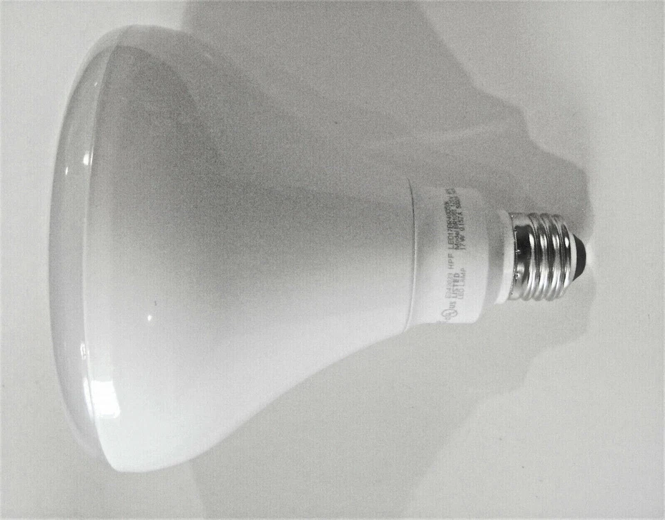 TCP Elite LED17BR40D50K 17 Watt (85W Equal) BR40 5000K Dimmable LED Light Bulb - Image 2 of 4