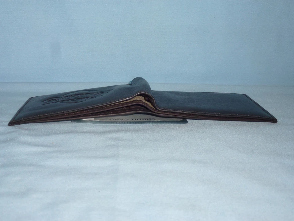 New York NY KNICKS   Leather BiFold Wallet   NEW   dkbr 3s  z - Image 4 of 4