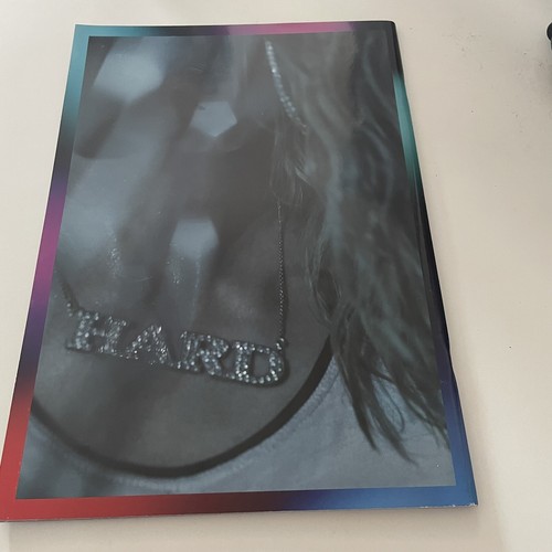 Madonna Sticky and Sweet Tour 2009 Photobook / Programme - Imagen 3 de 3